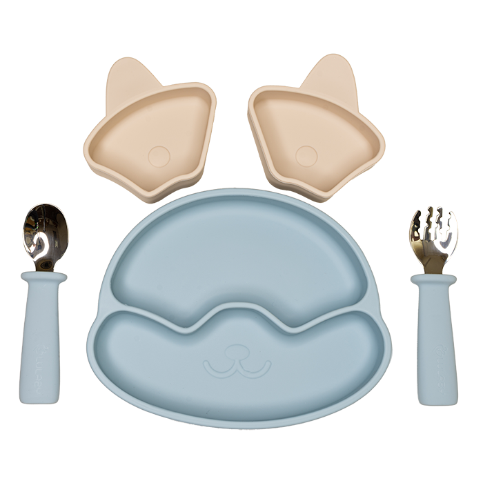 Silikónový tanier s prísavkou mýval + kovový príbor